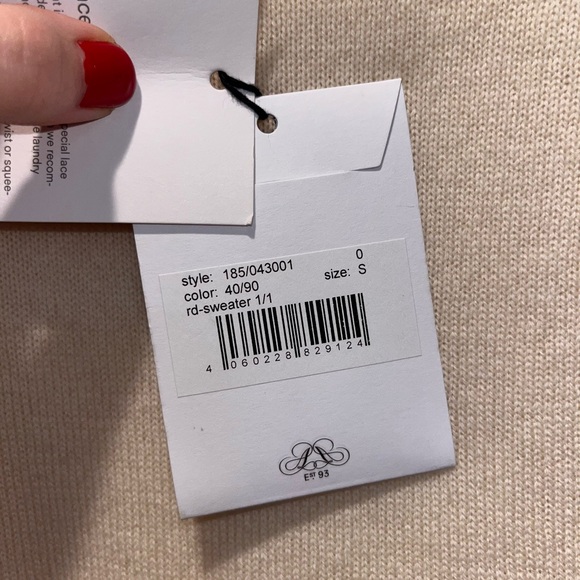 Allude Cashmere Sweater - Picture 11 of 12